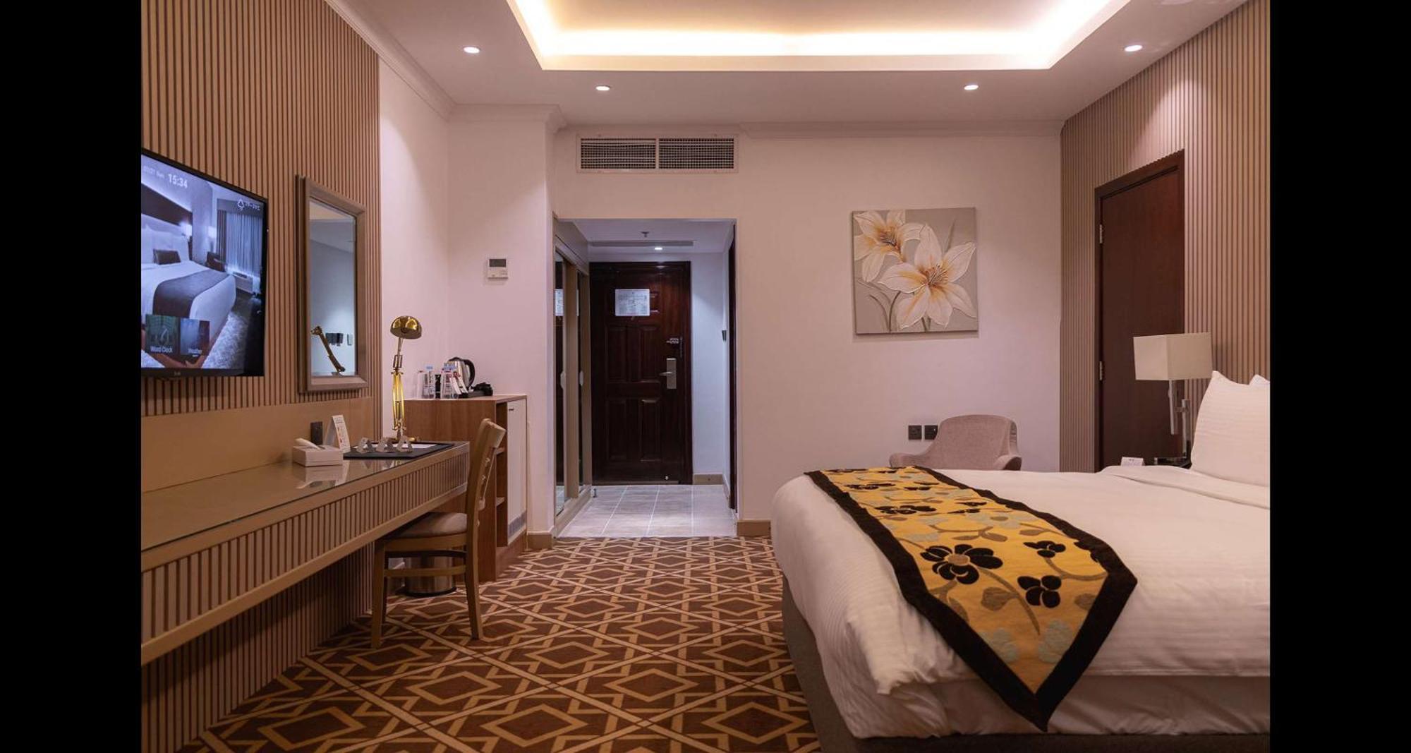 Best Western Plus Jeddah Hotel Madinah Road Exterior foto